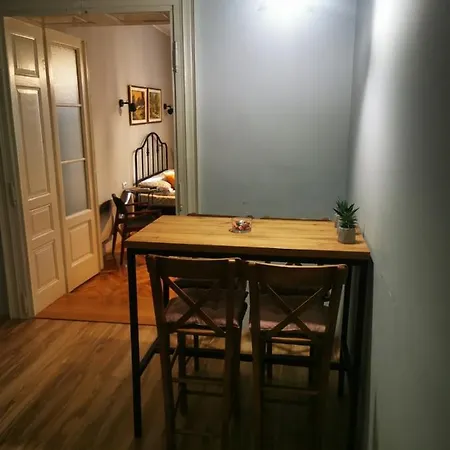 Apartment 19 *